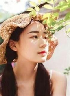 女主叫黎安甯